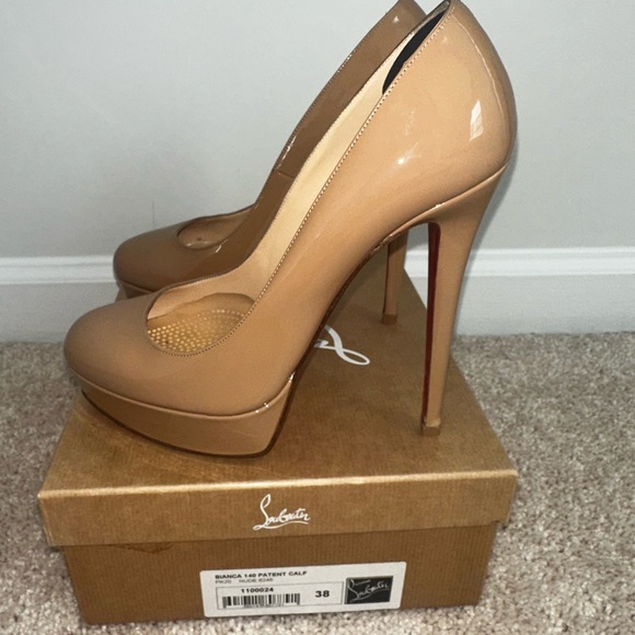 Nude Patent Leather Louboutin Biancas Size 38 👠👠 - Picture 4 of 10